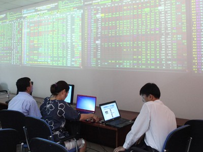 Sự kiện chứng khoán đáng chú ý ngày 15/11